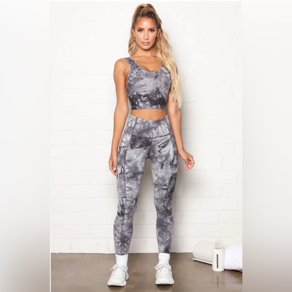 SET Lululemon Athletica Gray Tie-Dye Leggings